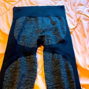 Brand: yunoga size:L color: gray and black